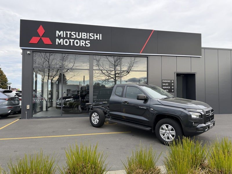 2026 Mitsubishi Triton GLX, photo 3