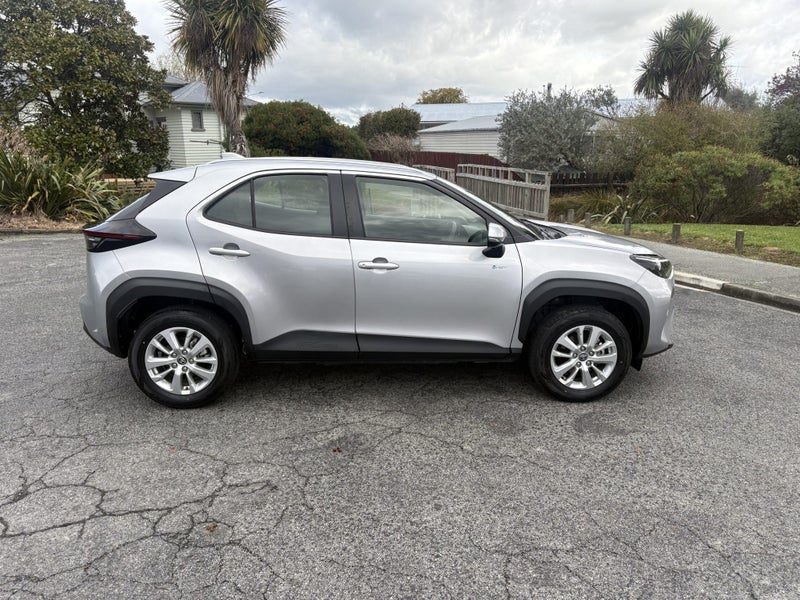 2025 Toyota Yaris Cross GX, photo 3