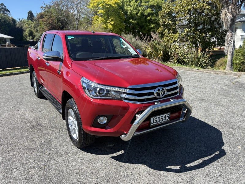 2016 Toyota Hilux SR5