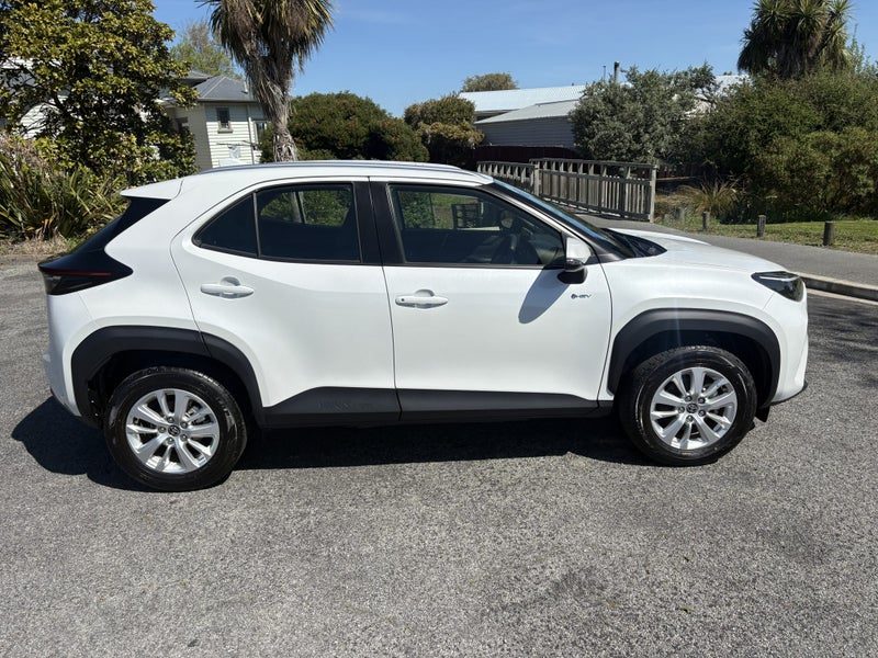 2025 Toyota Yaris Cross GX, photo 3
