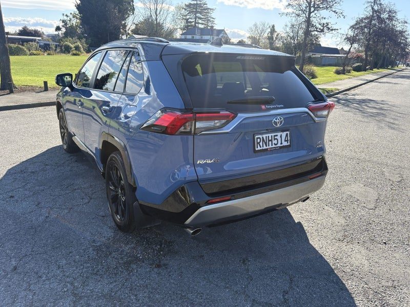 2025 Toyota RAV4 XSE 2.5P HV ECVT AWD SUV/5D/5S, photo 2