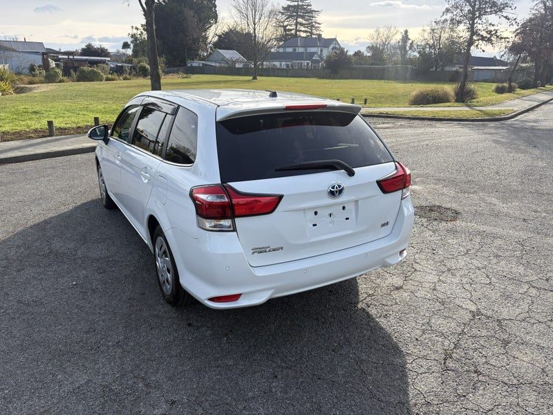 2019 Toyota Corolla Fielder, photo 2