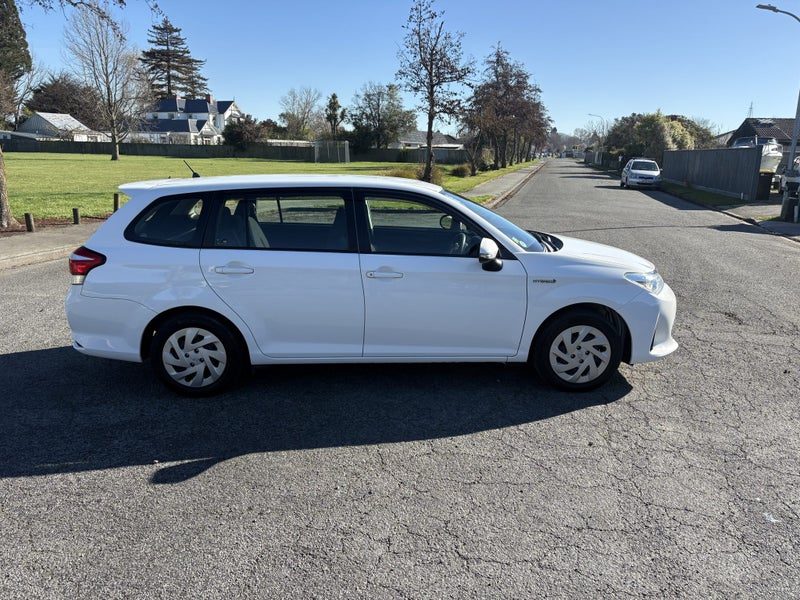 2020 Toyota Corolla Fielder, photo 3