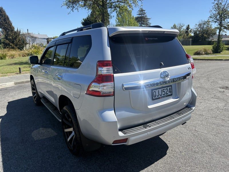 2017 Toyota Land Cruiser Prado VX, photo 2