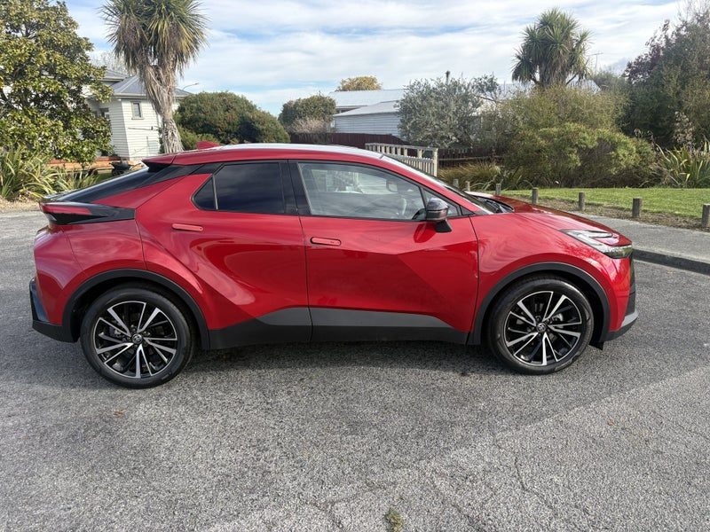 2026 Toyota C-HR Limited, photo 3