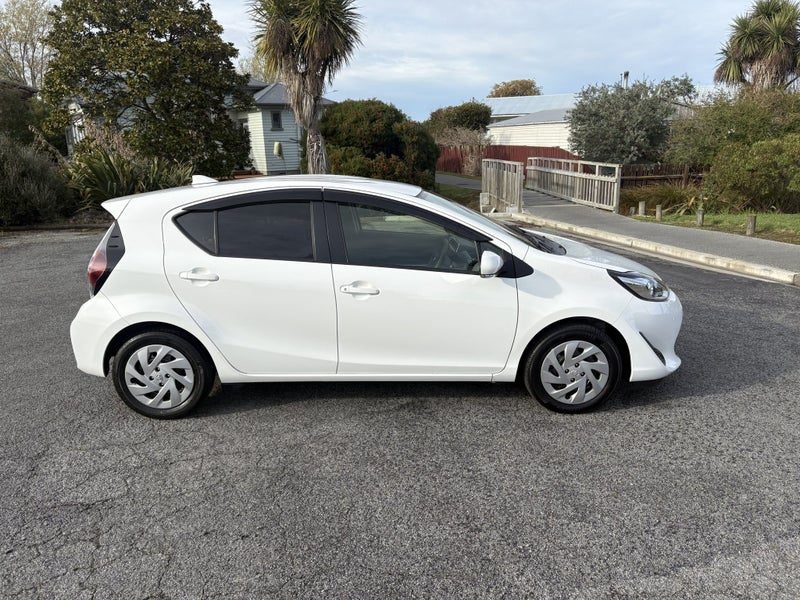2021 Toyota Aqua 1.5 Hybrid S 5 Dr Hatch CVT 2WD, photo 3
