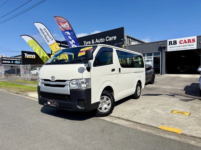 2020 Toyota Hiace 6 Seater 5 Door TSS Diesel Turbo, photo 3