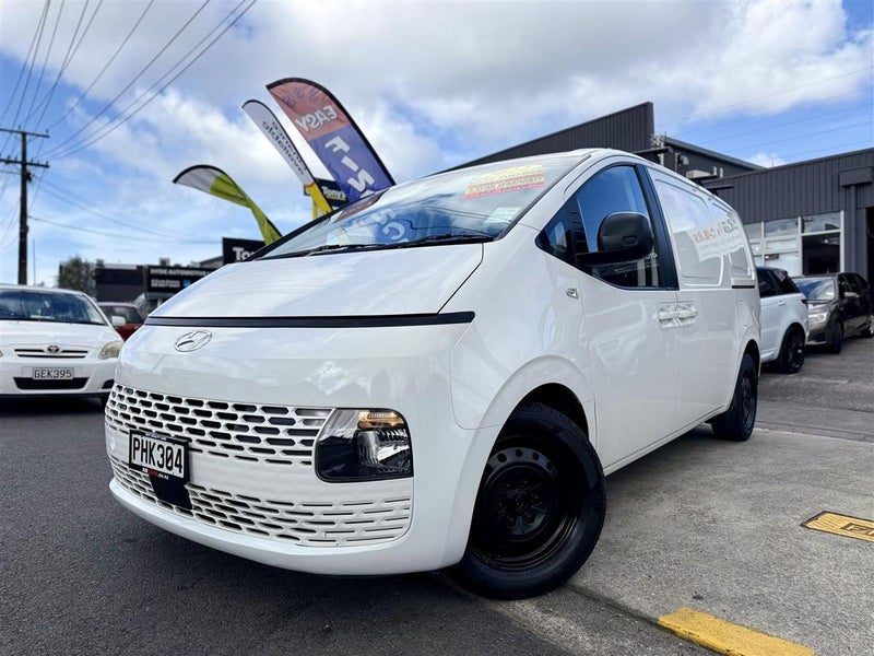 2022 Hyundai Staria Load