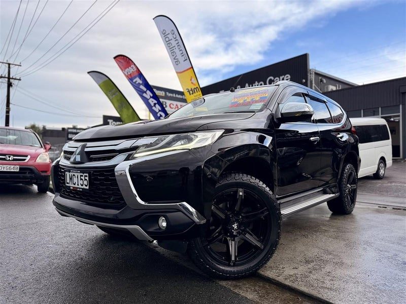 2017 Mitsubishi Pajero Sport VRX 7 Seater