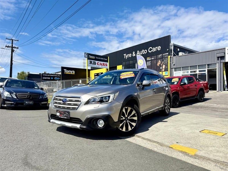 2015 Subaru Outback Limited AWD Nice Spec Model, photo 3