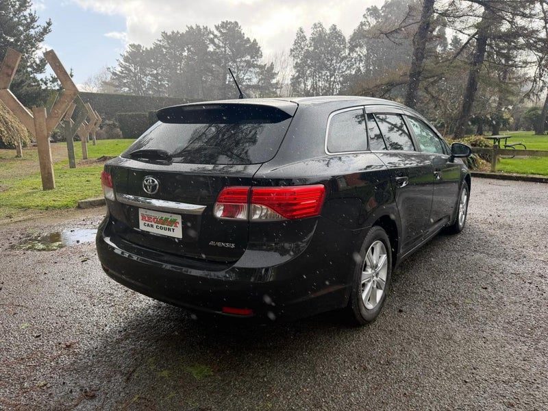 2015 Toyota Avensis Wagon, photo 3