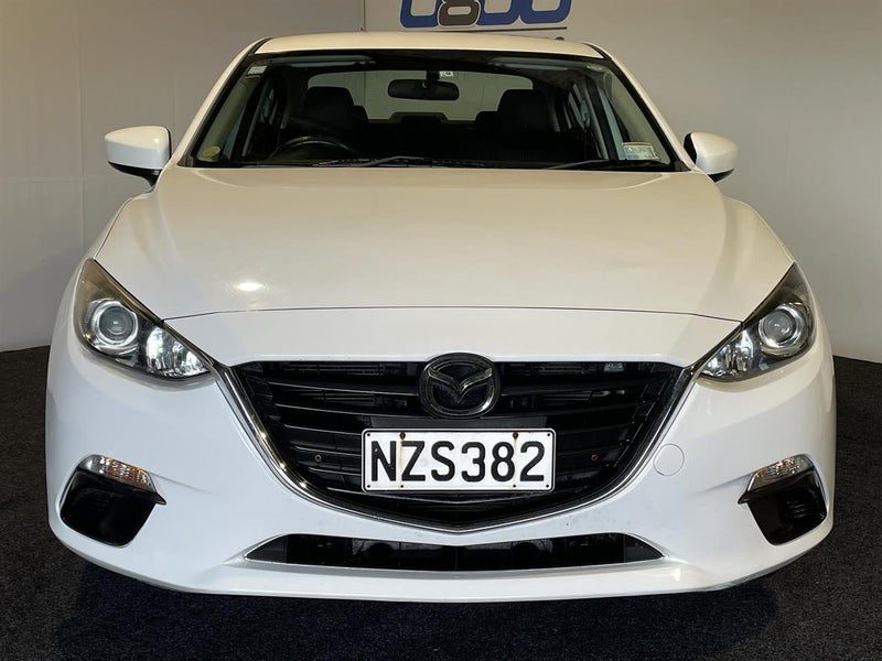 2014 Mazda Axela, photo 2