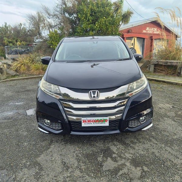 2013 Honda Odyssey Absolute 7 Seater, photo 2