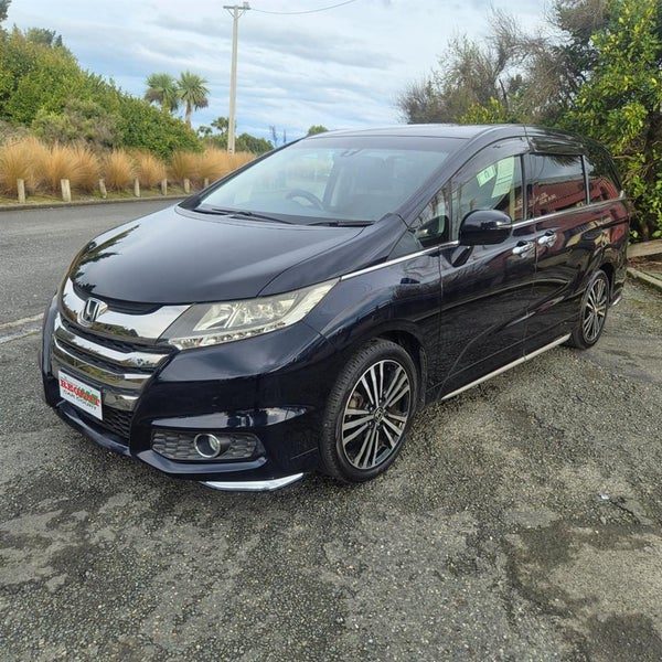 2013 Honda Odyssey Absolute 7 Seater, photo 3