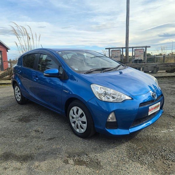 2014 Toyota Aqua S