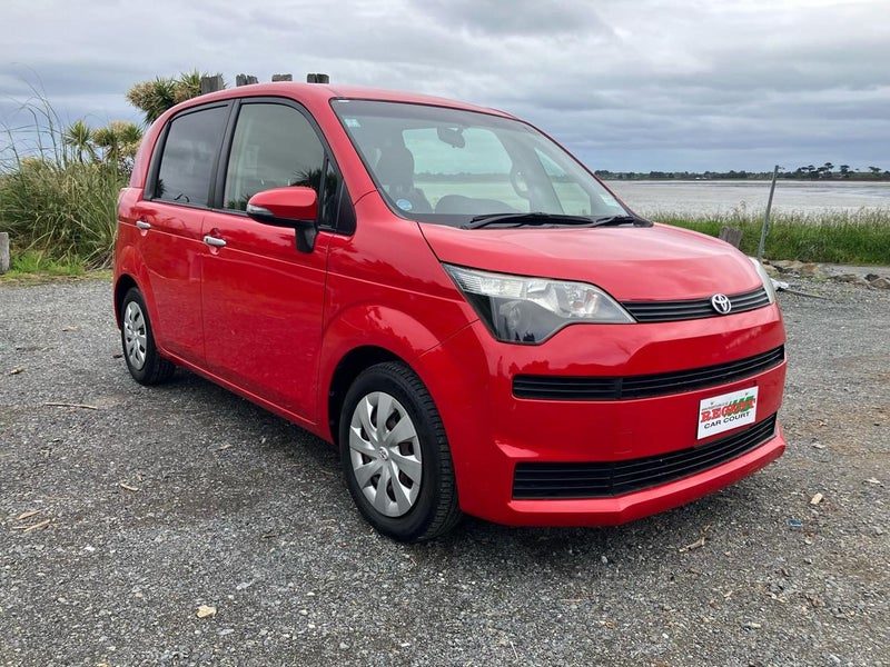 2015 Toyota Spade G