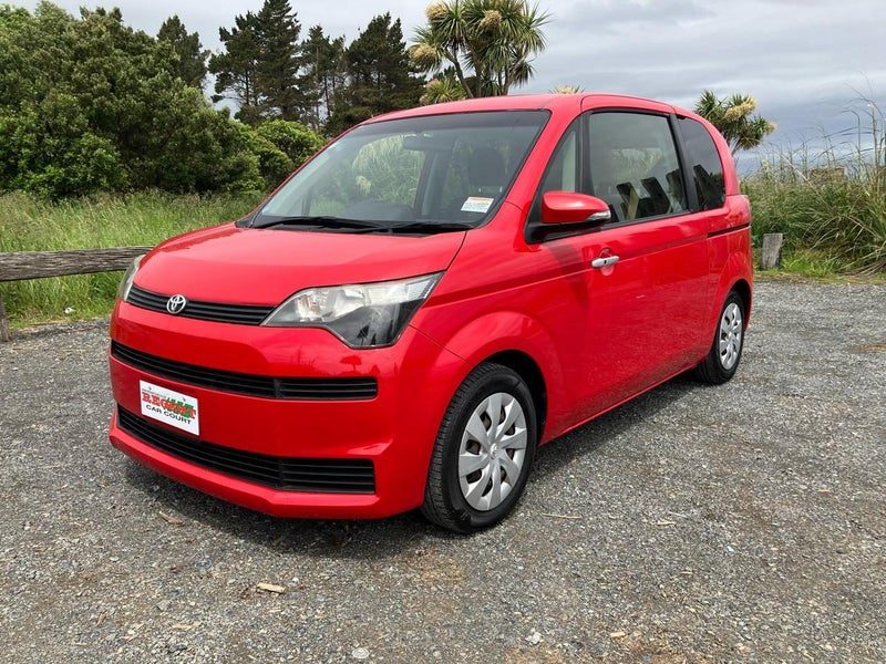 2015 Toyota Spade G, photo 3