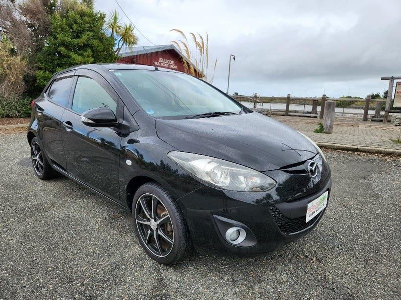 2013 Mazda Demio 13-SkyActive