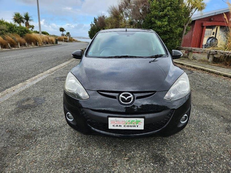 2013 Mazda Demio 13-SkyActive, photo 2