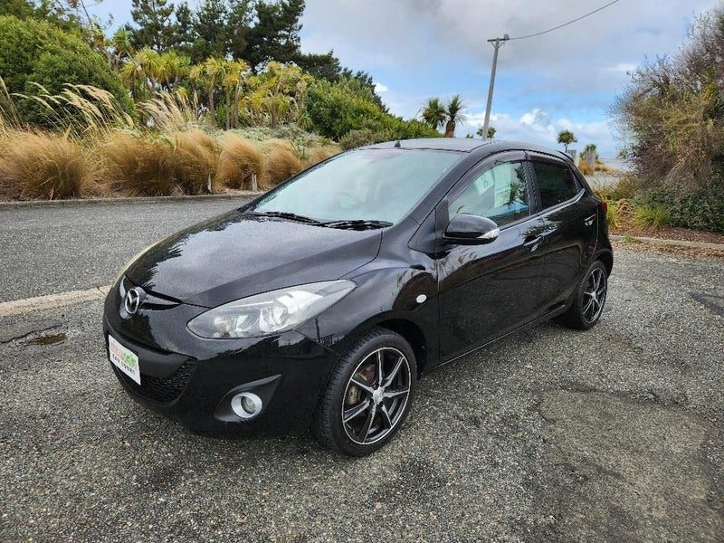 2013 Mazda Demio 13-SkyActive, photo 3