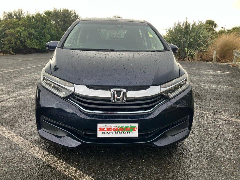 2015 Honda Fit Shuttle Hybrid, photo 2