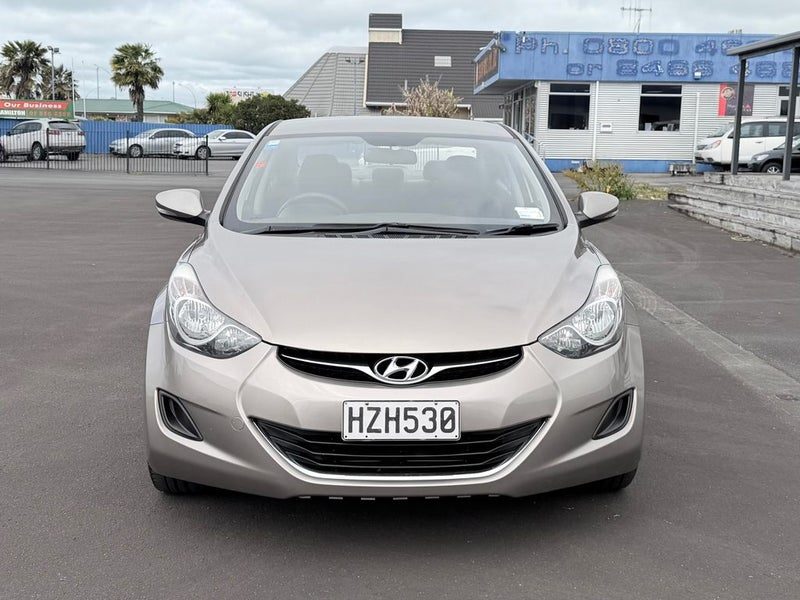 2012 Hyundai Elantra 1.8, photo 2