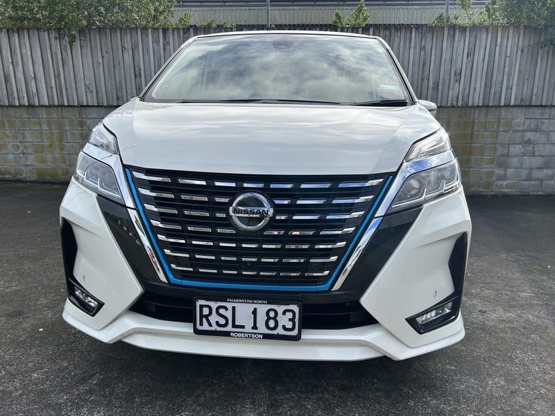 2021 Nissan Serena E-Power Highway Star, photo 2