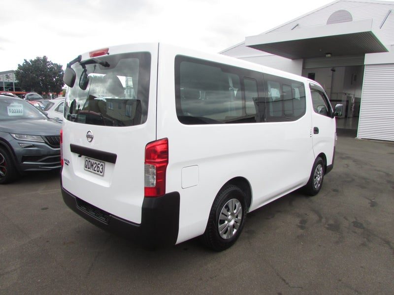 2018 Nissan Caravan NV350, photo 2