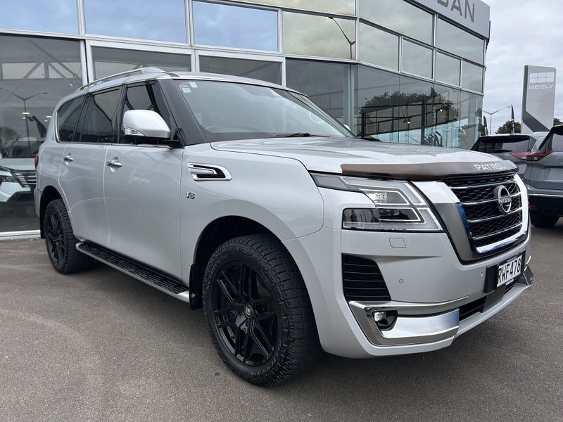 2022 Nissan Patrol TI-L 5.6P/4WD/7AT