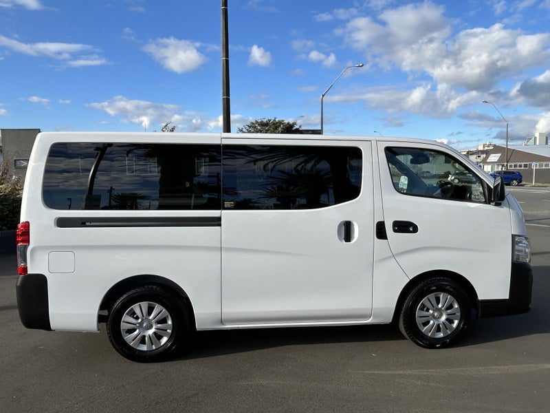 2025 Nissan Caravan NV350, photo 3