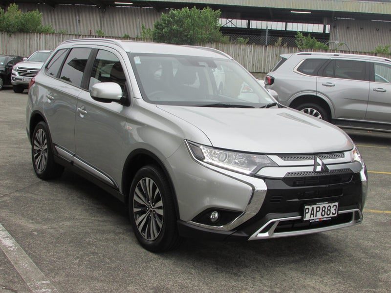 2022 Mitsubishi Outlander LS 2.4P/4WD/CVT
