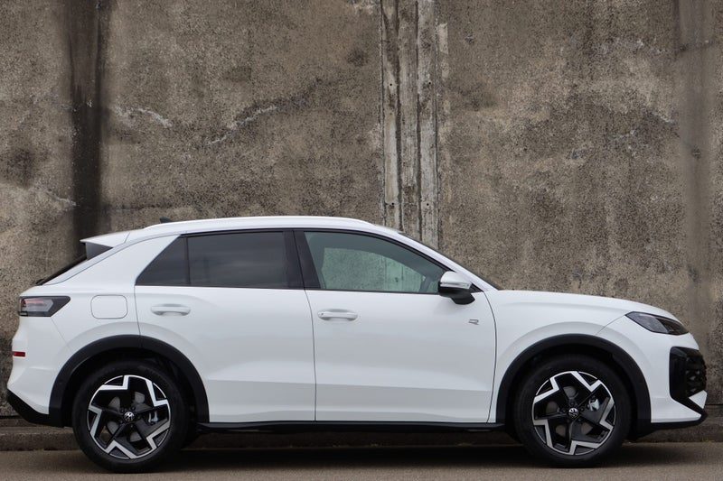 2026 Volkswagen T-Roc R-Line, photo 2