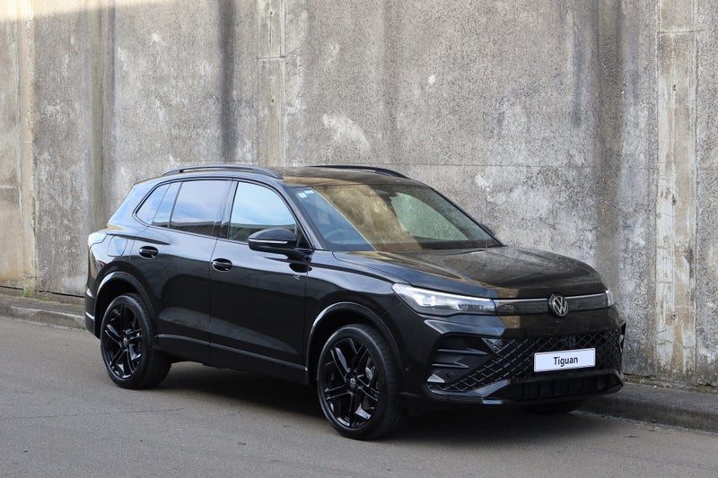 2026 Volkswagen Tiguan R-Line Touring & Black Pack