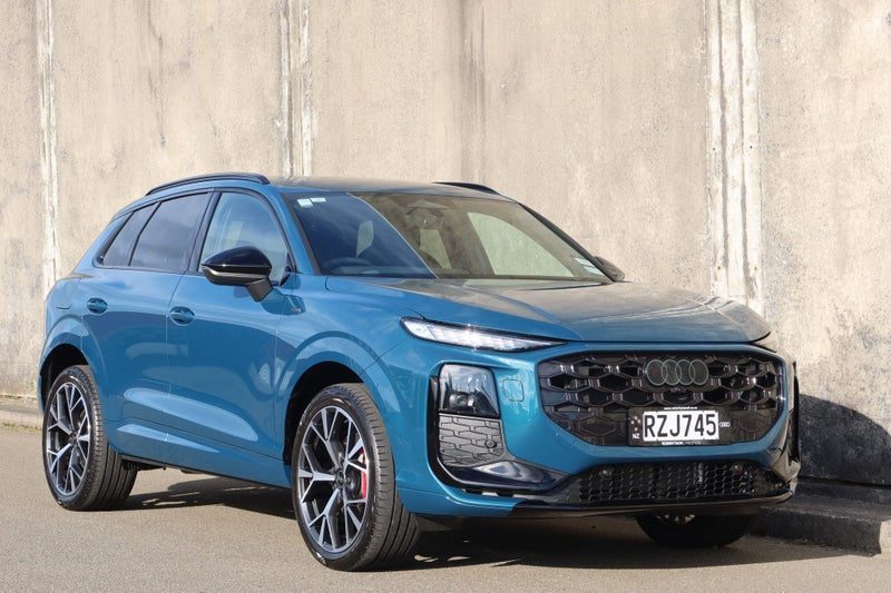 2026 Audi Q3 SUV e-hybrid 200 kW