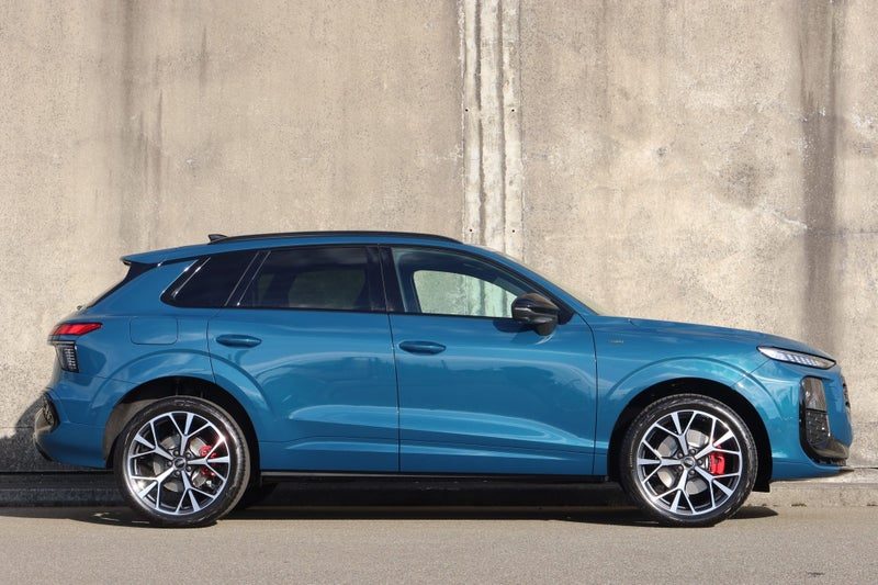 2026 Audi Q3 SUV e-hybrid 200 kW, photo 2
