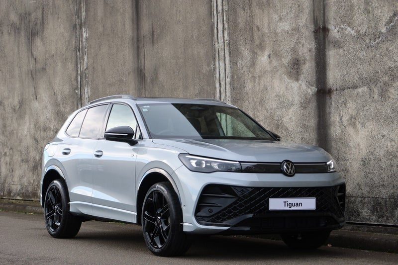 2026 Volkswagen Tiguan R-Line Touring & Black Pack