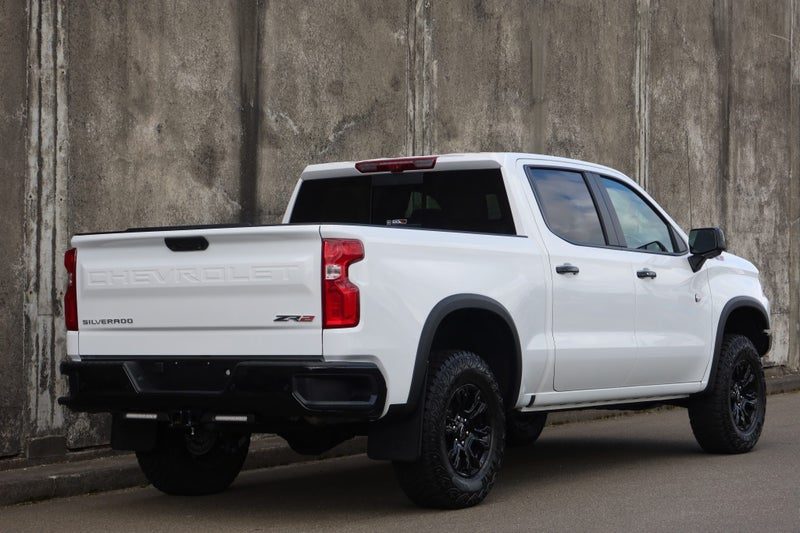 2026 Chevrolet Silverado GMSV Silverado 1500 ZR2, photo 3