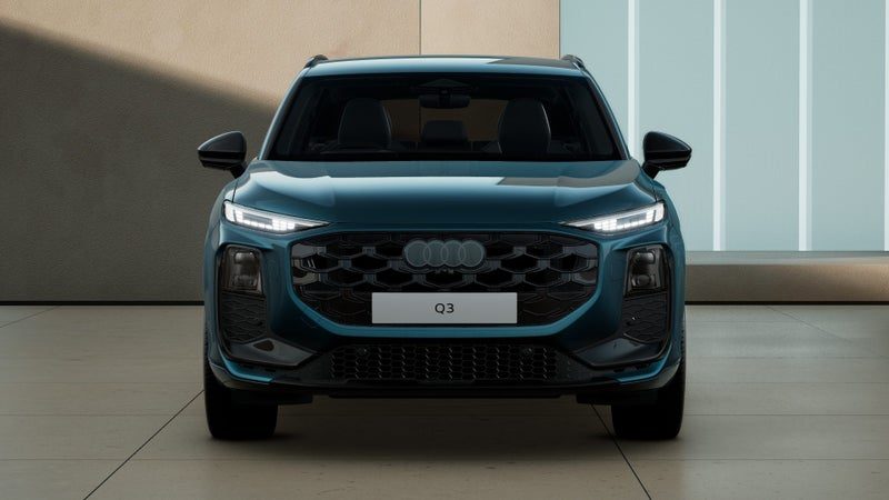 2026 Audi Q3 SUV TFSI quattro 195 kW, photo 3