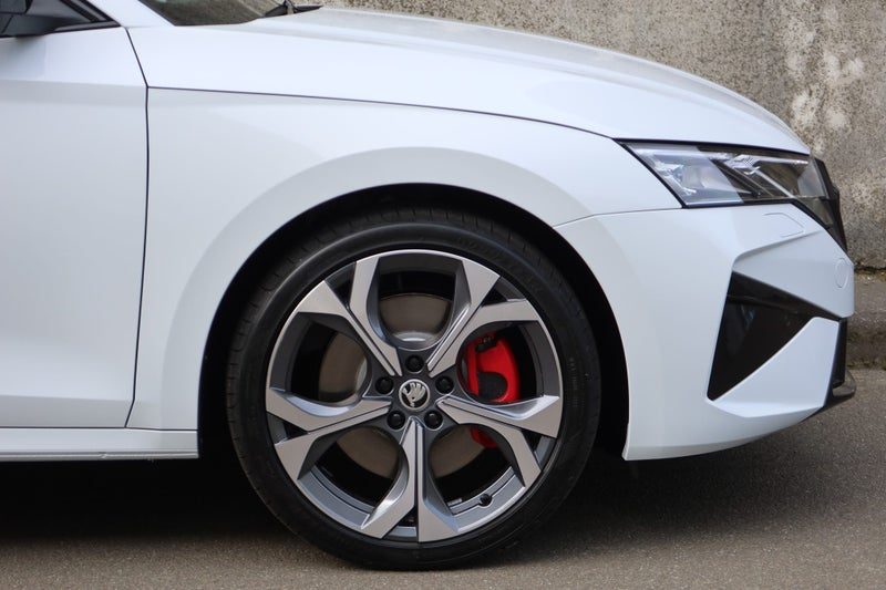 2026 Skoda Octavia Wagon RS TSI 195kW, photo 2
