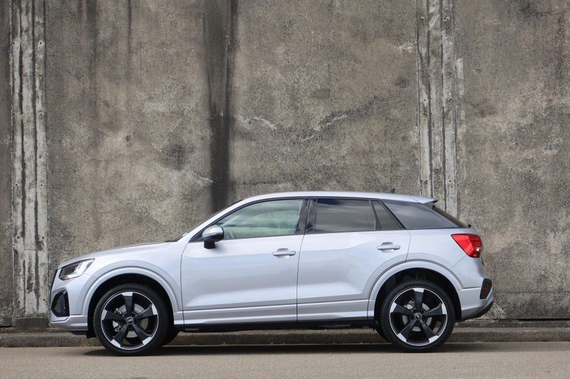 2026 Audi Q2 35 TFSI Dynamic Black Limited Edition, photo 2