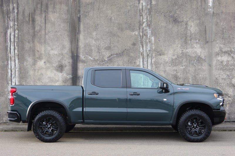 2026 Chevrolet Silverado GMSV Silverado 1500 ZR2, photo 2