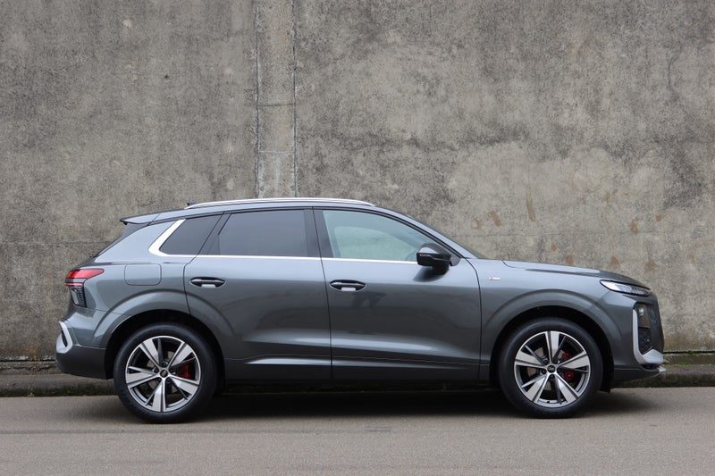 2026 Audi Q3 SUV TFSI 110 kW, photo 2