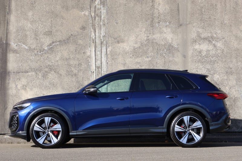 2026 Audi SQ5 SUV TFSI, photo 2