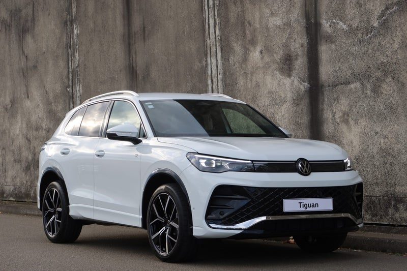 2026 Volkswagen Tiguan R-Line AWD Touring package