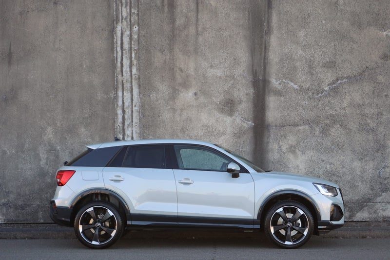 2025 Audi Q2 35 TFSI Dynamic Black Limited Edition, photo 2