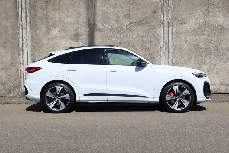 2025 Audi SQ5 3.0TFSI Sportback 270kW quattro, photo 2