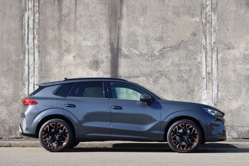 2025 Cupra Terramar VZ, photo 2