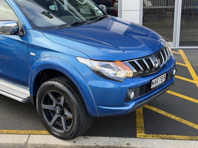 2019 Mitsubishi Triton GLXR, photo 2