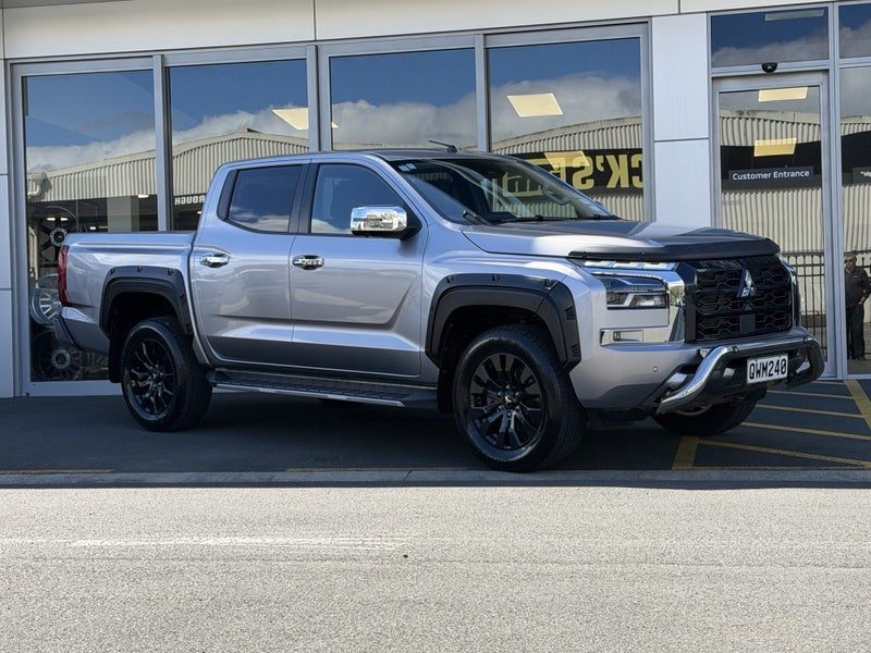 2024 Mitsubishi Triton GLXR