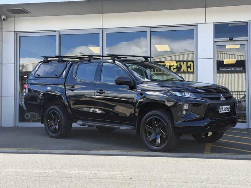 2023 Mitsubishi Triton GLX